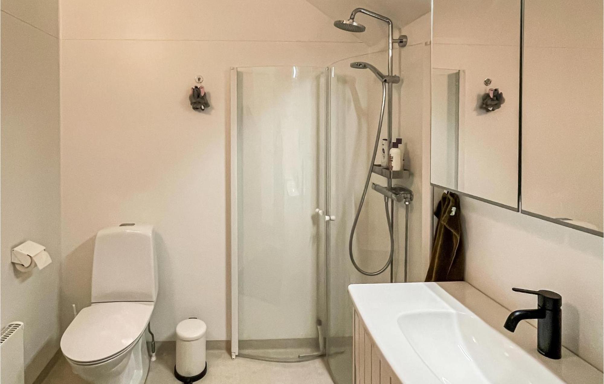 1 Bedroom Lovely Home In Moensteras Esterno foto