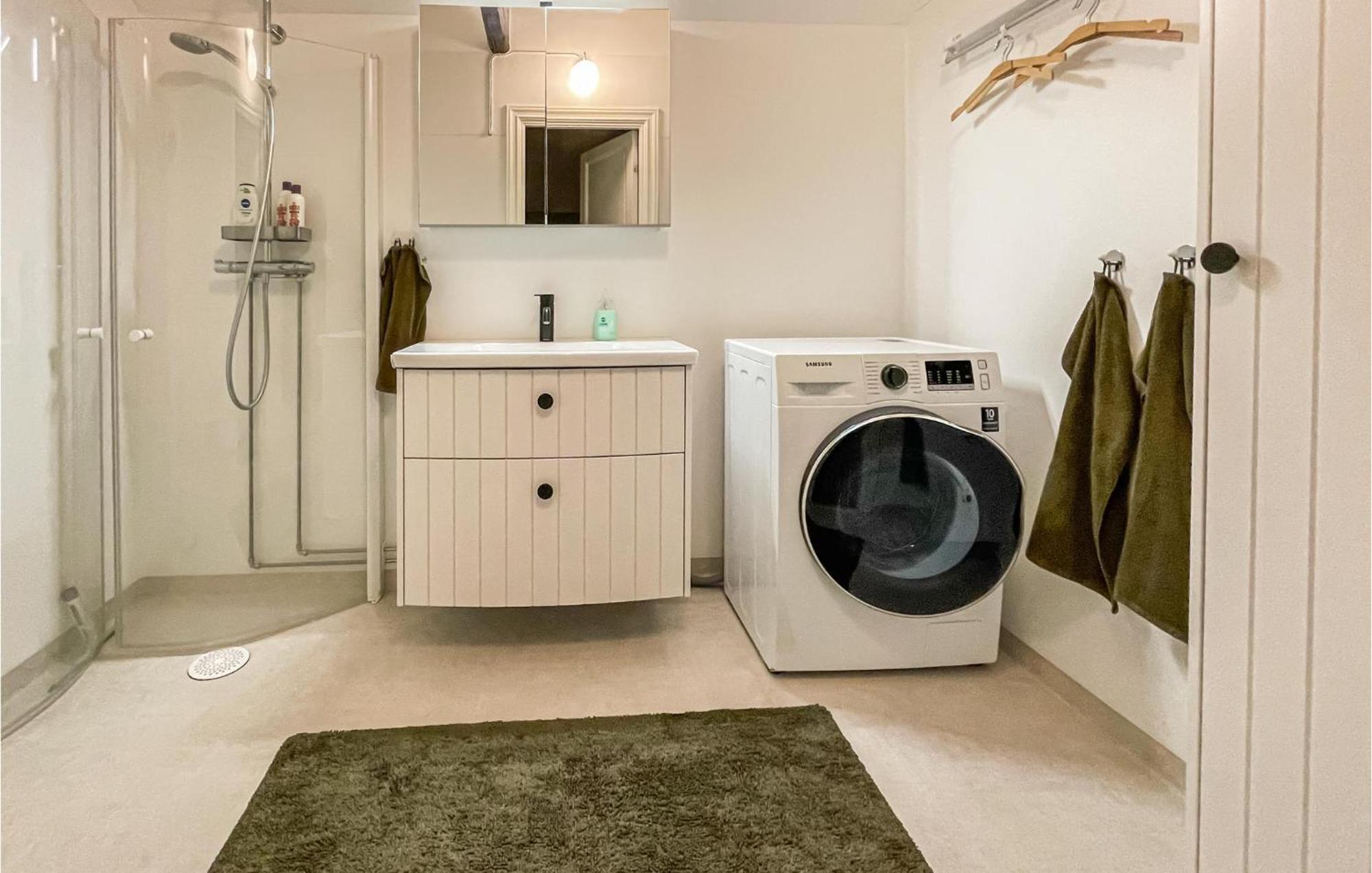 1 Bedroom Lovely Home In Moensteras Esterno foto