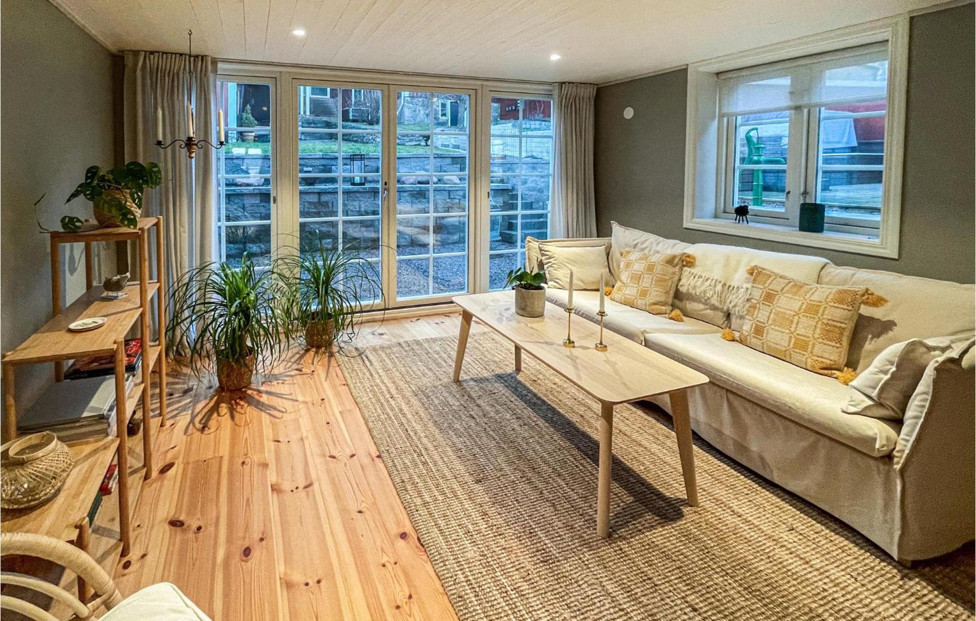 1 Bedroom Lovely Home In Moensteras Esterno foto