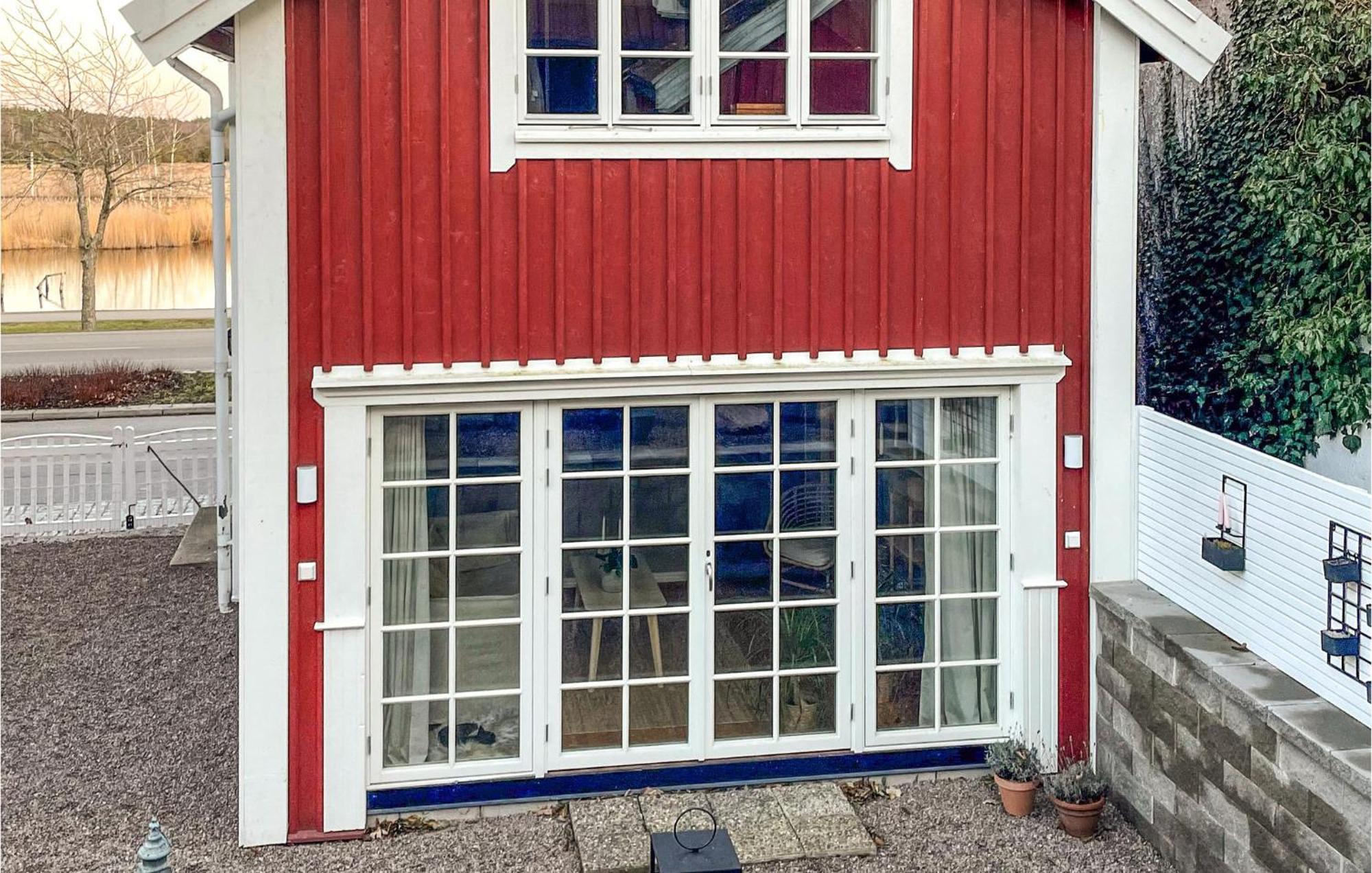 1 Bedroom Lovely Home In Moensteras Esterno foto